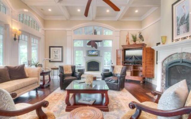215 Glen Abbey