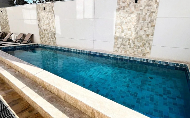 Piscina academia metro  Brazilian Corner