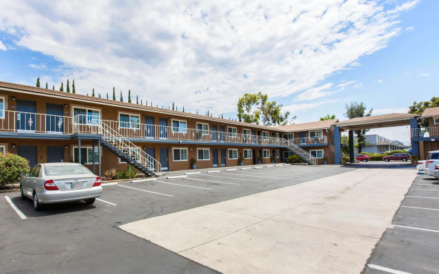 Rodeway Inn Escondido Downtown