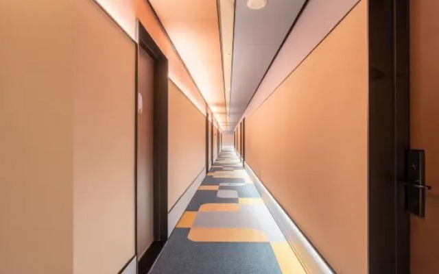 HanTing Hotel (Qingdao Jiaozhou Jiaodong International Airport)