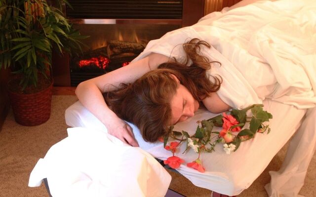 Pearson's Pond Luxury Suites