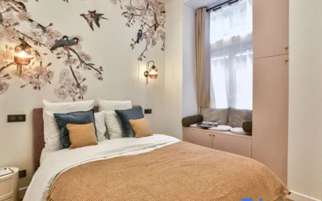 NEW! Eiffel Tour Splendid 2BR apt in Paris