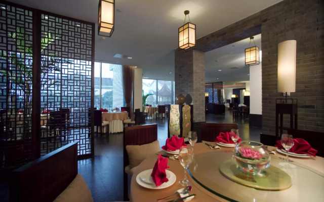 Garden Hotel