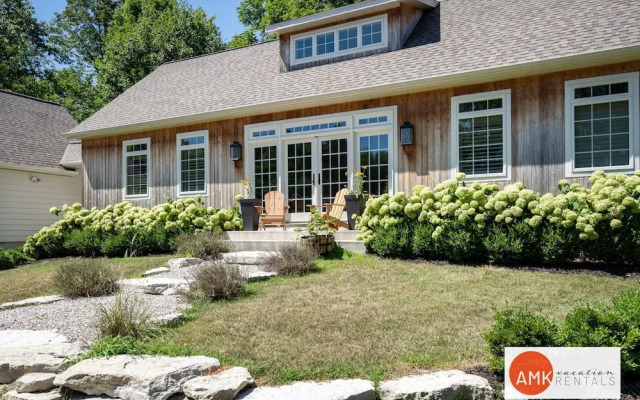 Beautiful Custom Lake House