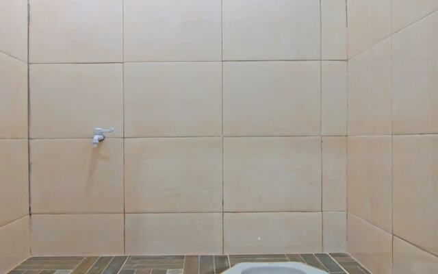 SPOT ON 92570 Putri Guest House Syariah Near SPBU Rimbo Panjang