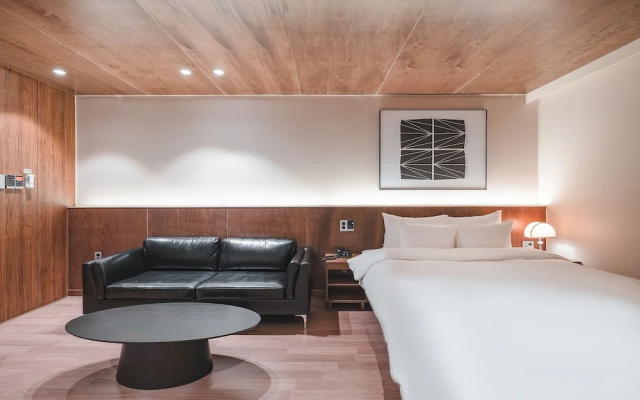 Coolstay Hotel