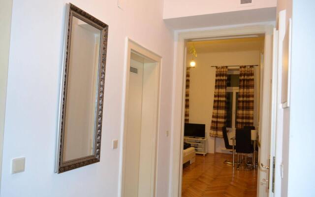 Goldfisch Apartment am Donaukanal