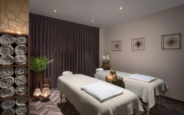 Edmond Luxury Hotel & Spa