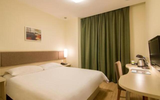 Motel168 Xu Jia Hui Road Inn