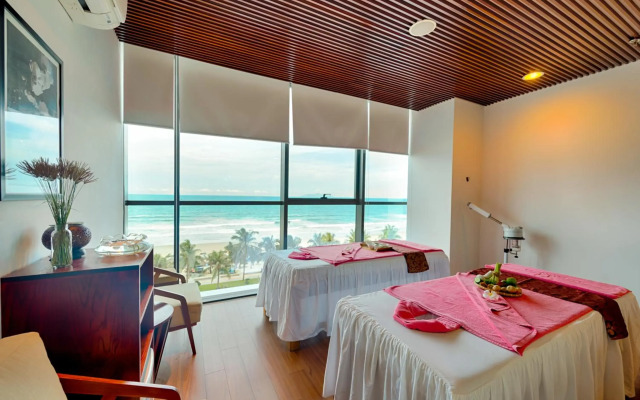 Grand Tourane Hotel