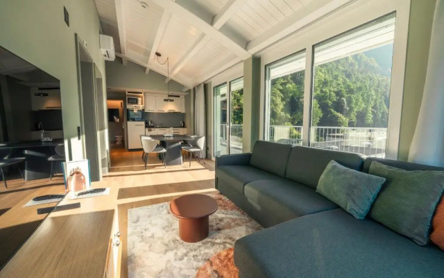 HOP Apartments & Suites
