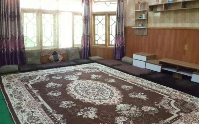 Hikal Guest House