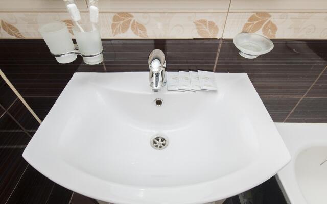 HomeHotel (ХоумХотел) на набережной Волжская 8/1