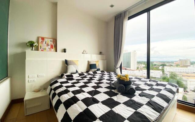 The Astra 2bedroom,close night bazaar and old city