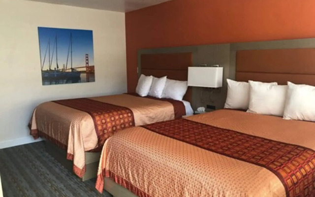 Presidio Parkway Inn