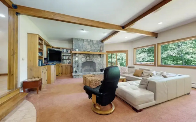 Vermont Serenity By Okemo 5 Bedroom Home