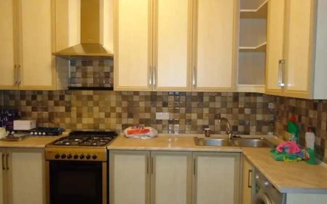 Saryan-Pushkin 19/21 Apt 7