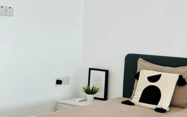 Modern and Comfortable Studio Apartment
