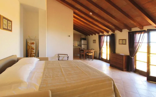 Apartment With Balcony in Poggio All'agnello