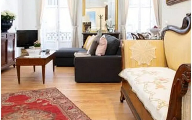 Mercanti Vintage Apartment