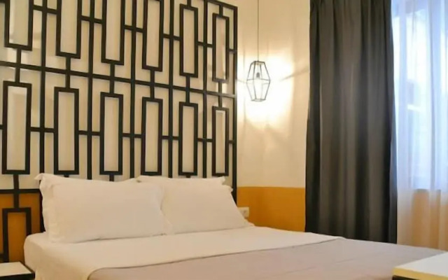 Hotel Antigone