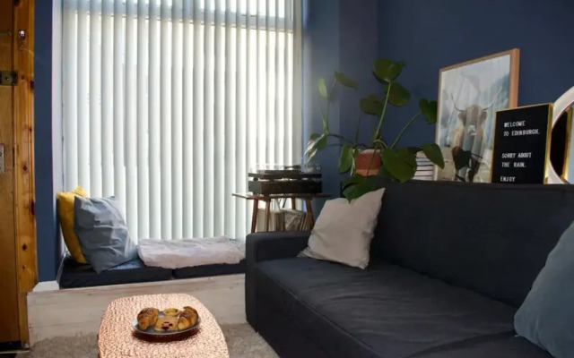 Cozy 1 Bedroom Home Near the City Centre
