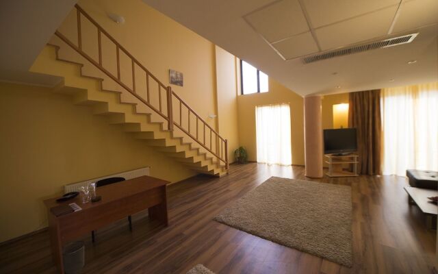 Perla D Oro Hotel