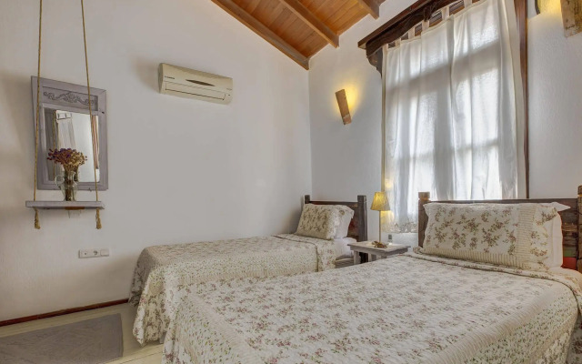 Sardunaki Konak Hotel