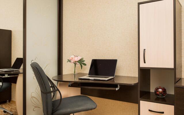 Апартаменты на улице Родионова 165к12