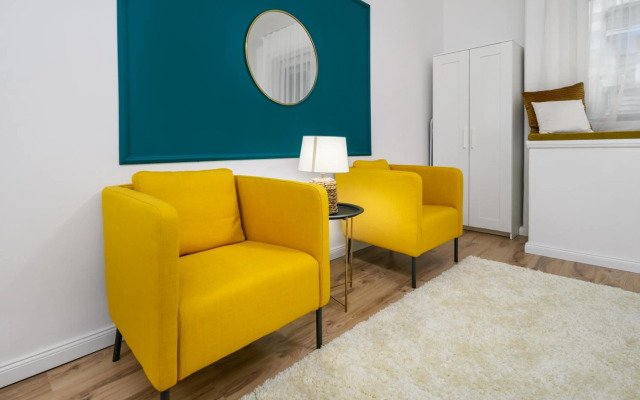 Stylish spot by the River Danube