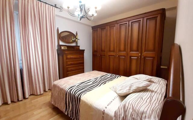 Apartment With 4 Bedrooms in Soria