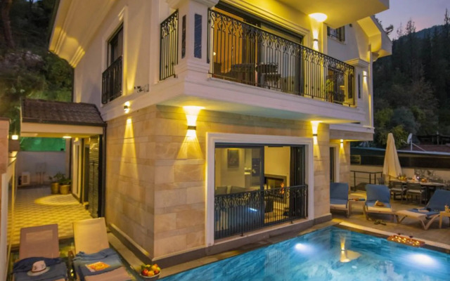 Villa Porto- 3 Bedrom Private Pool Holiday Villa