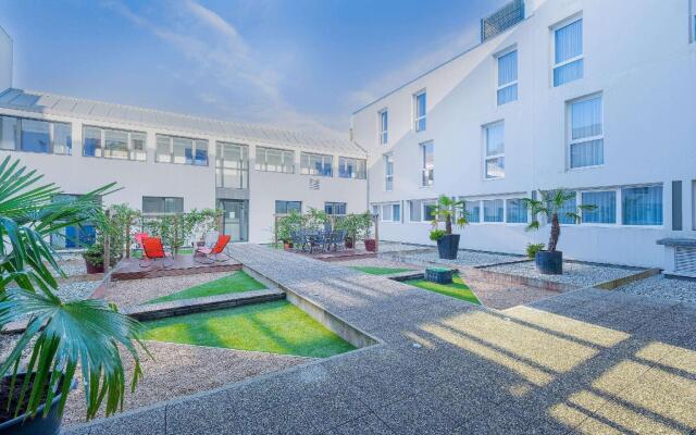 Comfort Suites Pau Idron