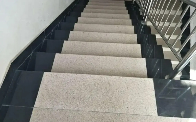 Longsheng Hotel