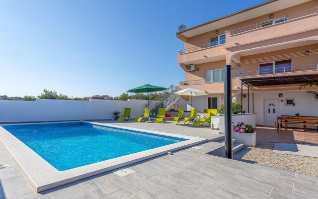Beautiful Home in Kanica With Wifi and 2 Bedrooms