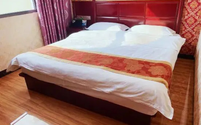 Funing Star Theme Hotel