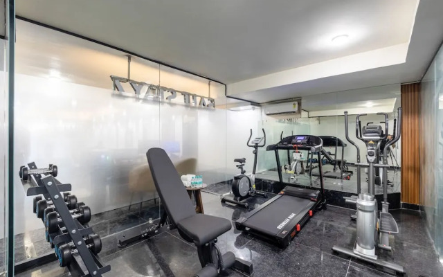 Saltstayz Premier - Paschim Vihar
