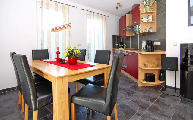 Semi-detached house, Neuendorf