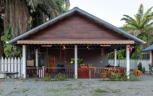 OYO 90149 Pua Family Semporna