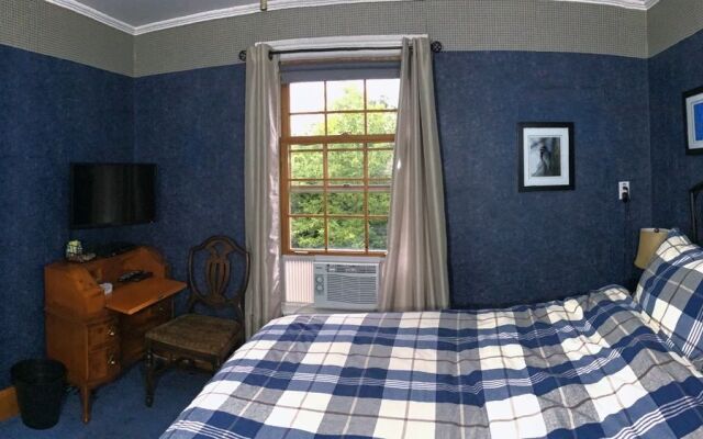 Dundas Glen B&B