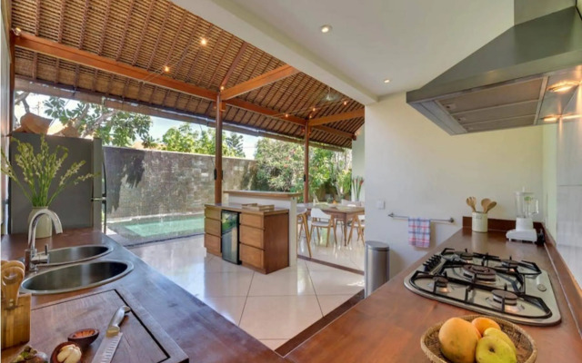 Villa Lumut