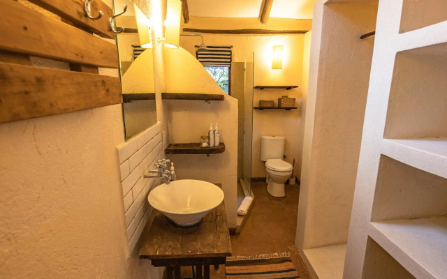 Ol Losowan House, Karen