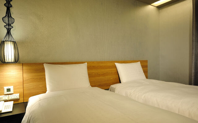 Forward Suites II
