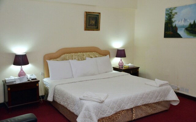 Aradous Hotel