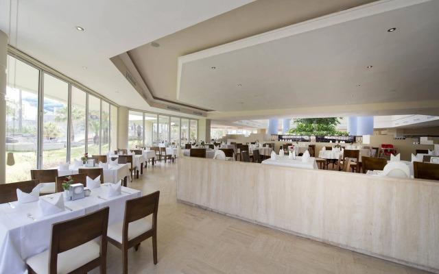 Seven Seas Hotel Blue