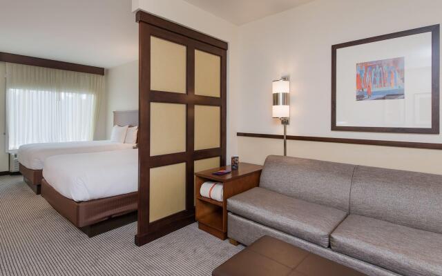 Hyatt Place Charleston Airport/Convention Center