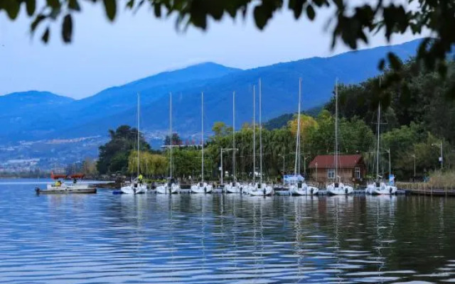 Xichang Hanjin Hotel ( qionghai 17 Degree Wanda Plaza Hotel)