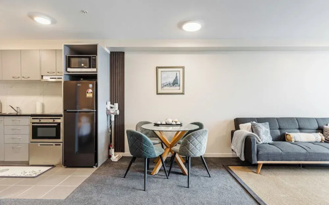 Cosy 2Brm Cbd Apartment
