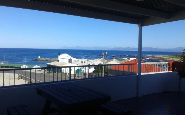 Oom Piet Self Catering Accomodation