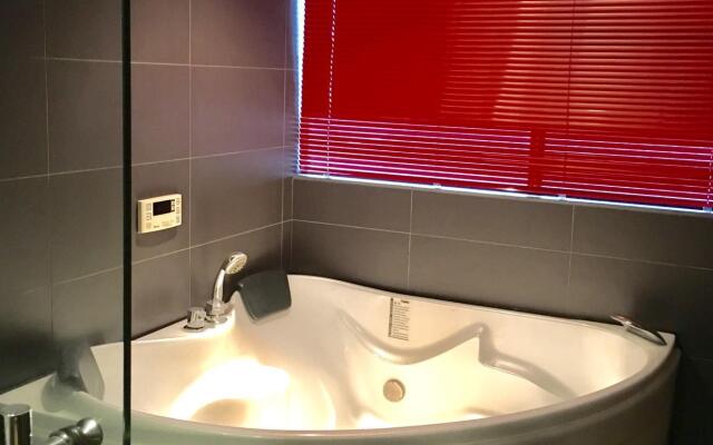 Japanese Style Hotel Momoyama